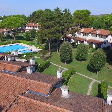 Villaggio Club Dei Pini Bibione Buitenkant foto