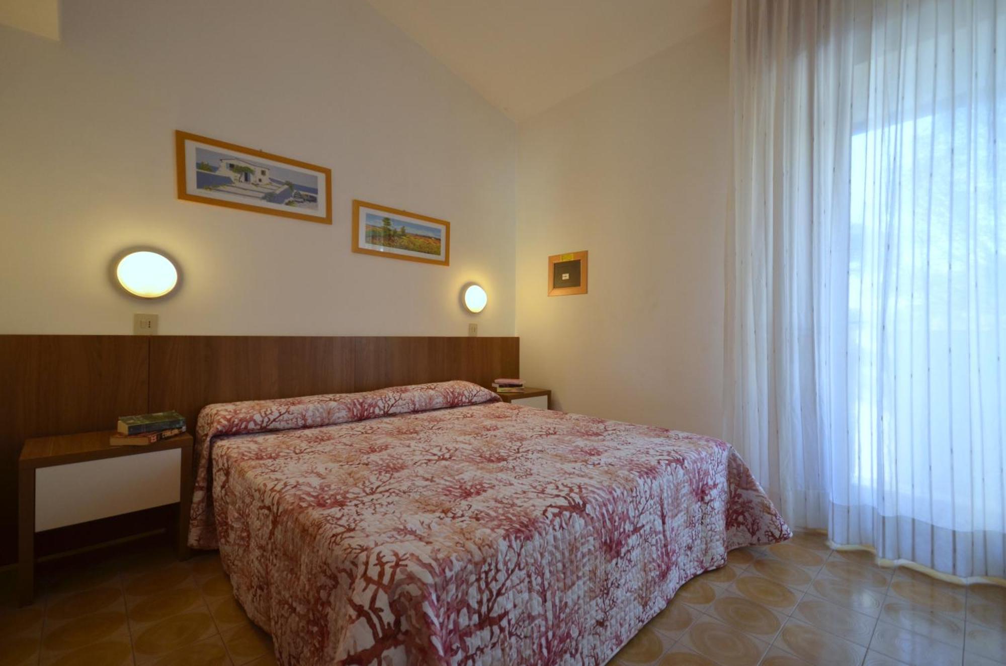 Villaggio Club Dei Pini Bibione Buitenkant foto