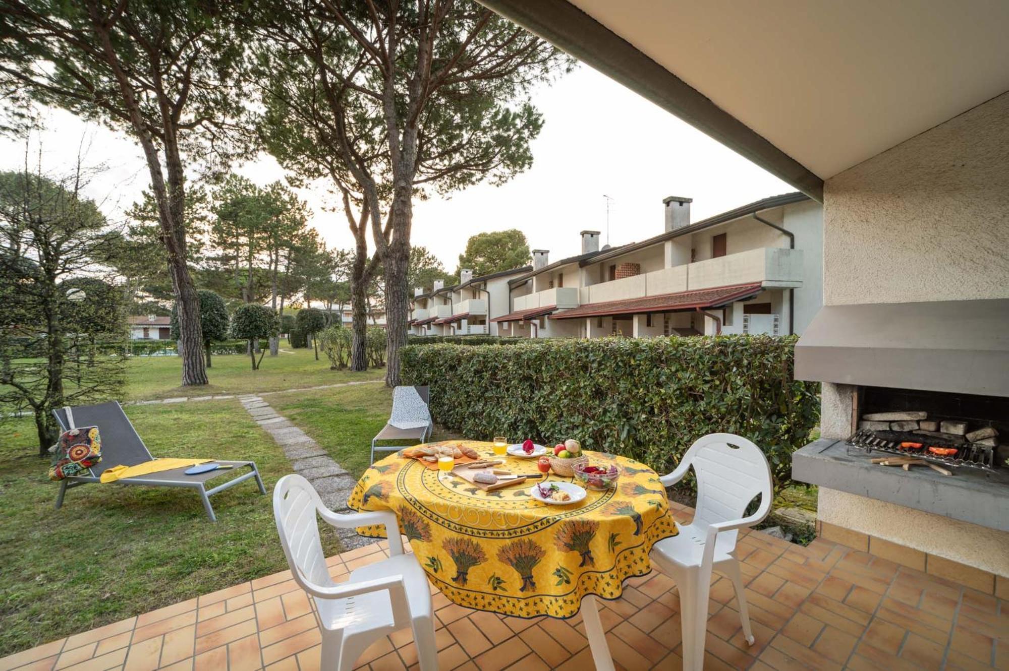 Villaggio Club Dei Pini Bibione Buitenkant foto